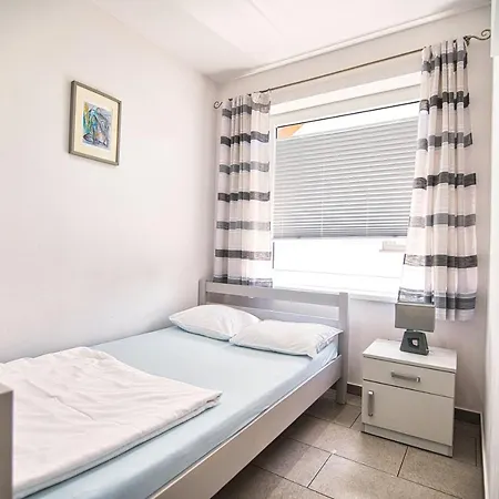 Apartamenty I Domki U Basi Zator Exterior photo