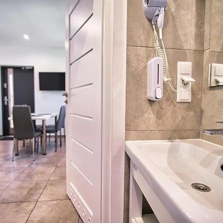 Apartamenty I Domki U Basi Zator Exterior photo