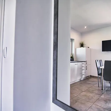 Apartamenty I Domki U Basi Zator Exterior photo