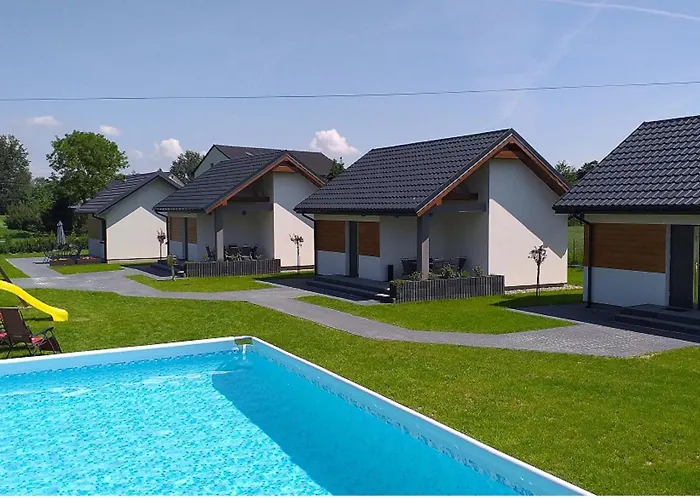 Apartamenty I Domki U Basi