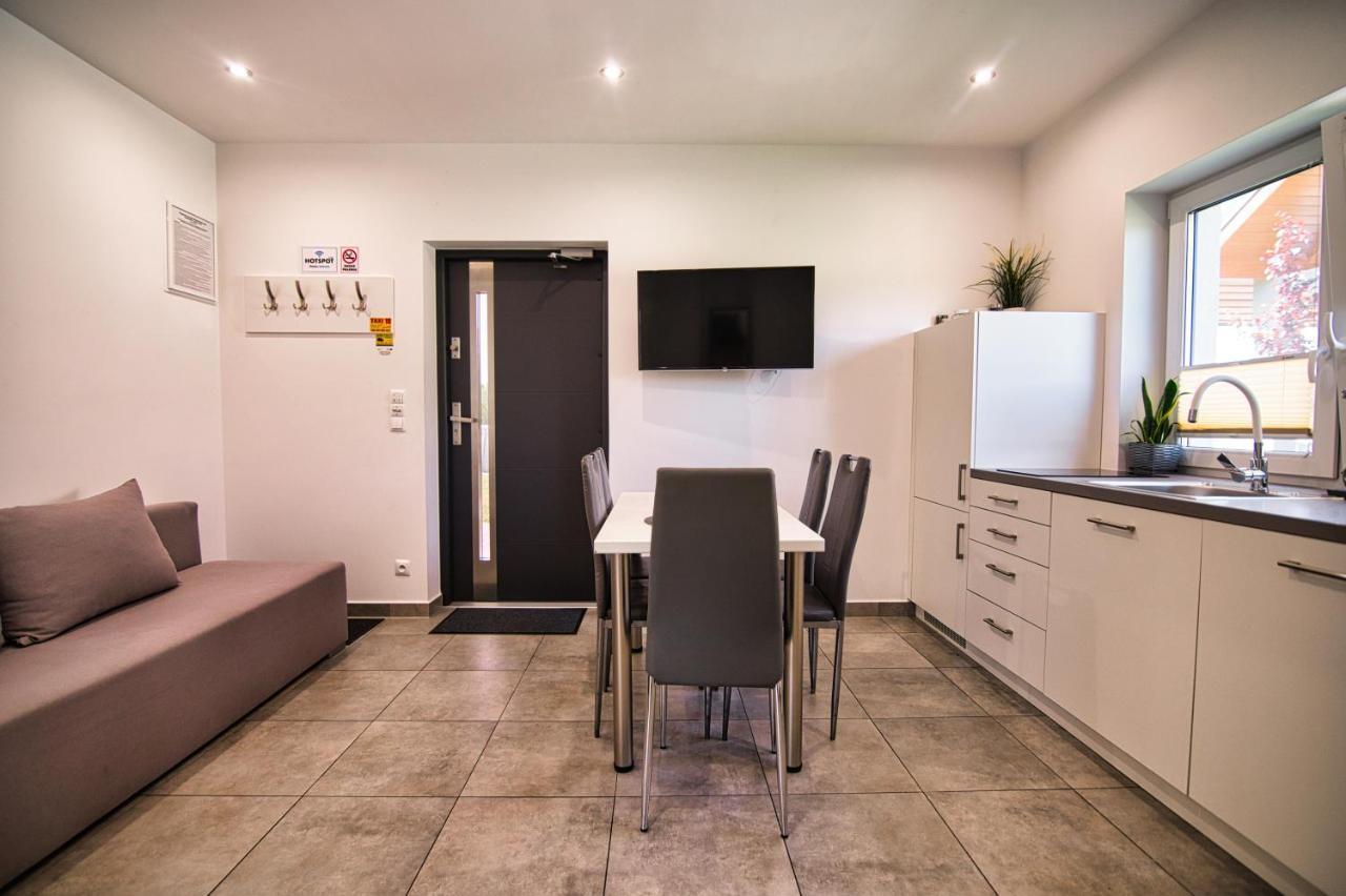 I U Basi Apartment *