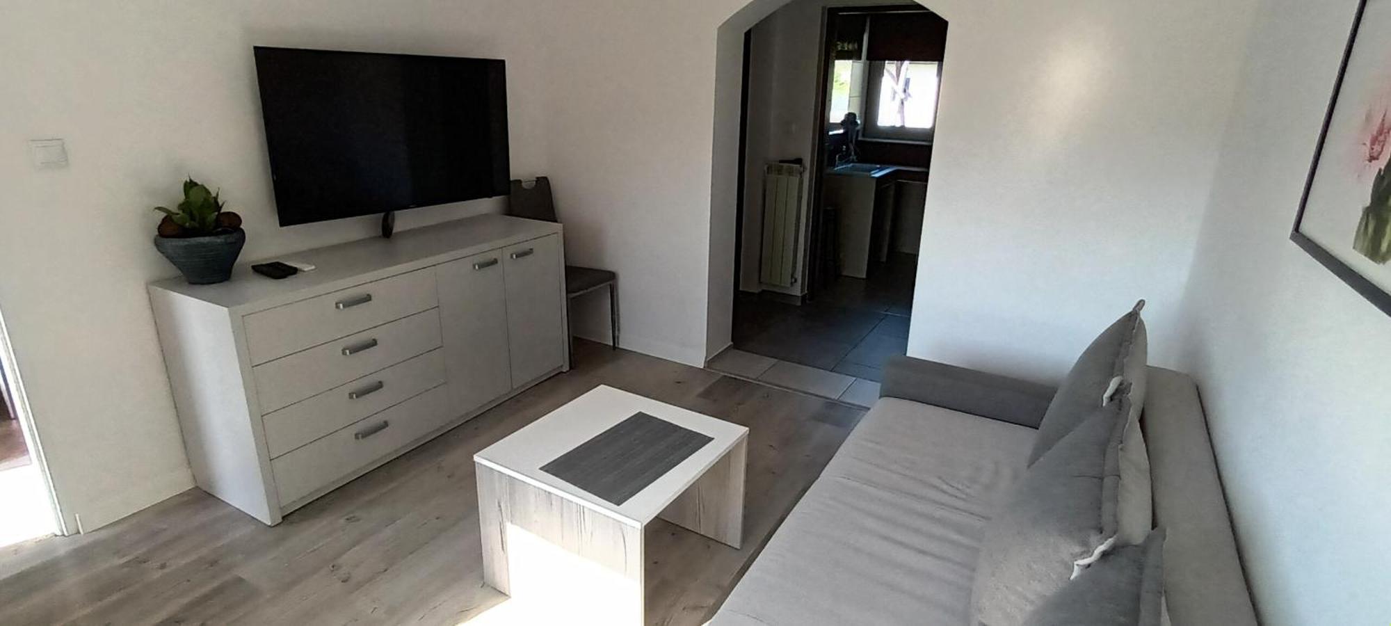 I U Basi Apartment Zator